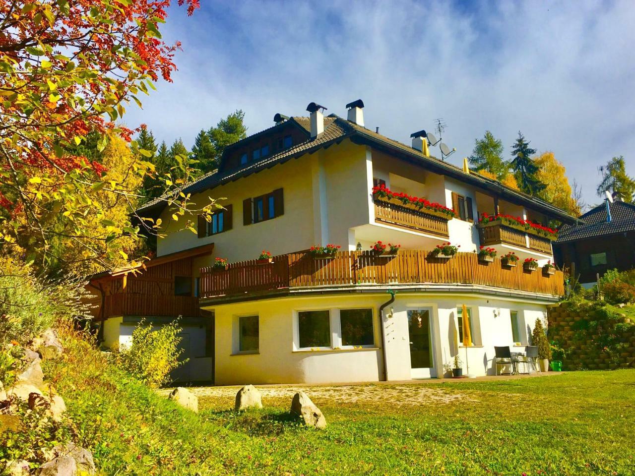 Residence Laerchenhaeusl Soprabolzano Exterior photo
